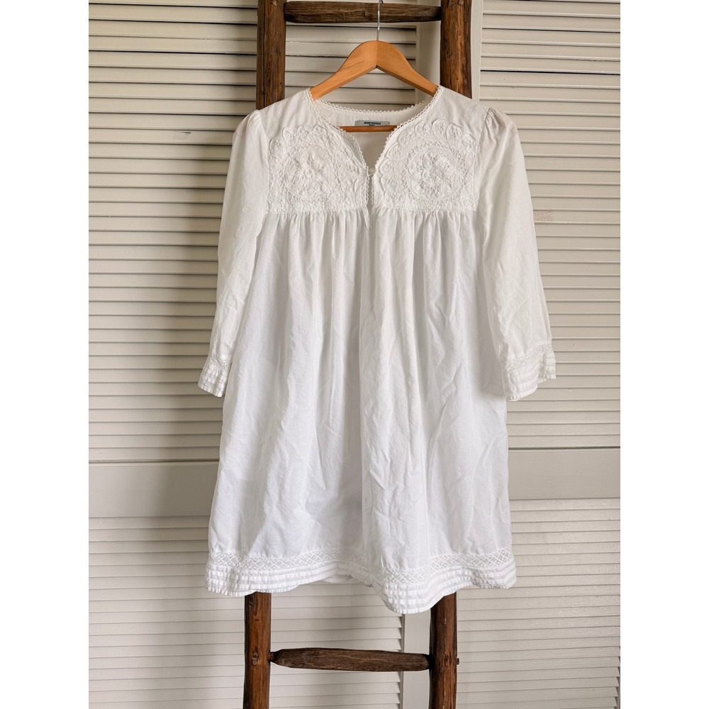 Honeysuckle Rose Embroidered Babydoll Tunic Dress White